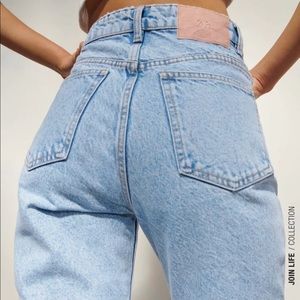 zara acid-washed high-rise tapered leg mom jeans